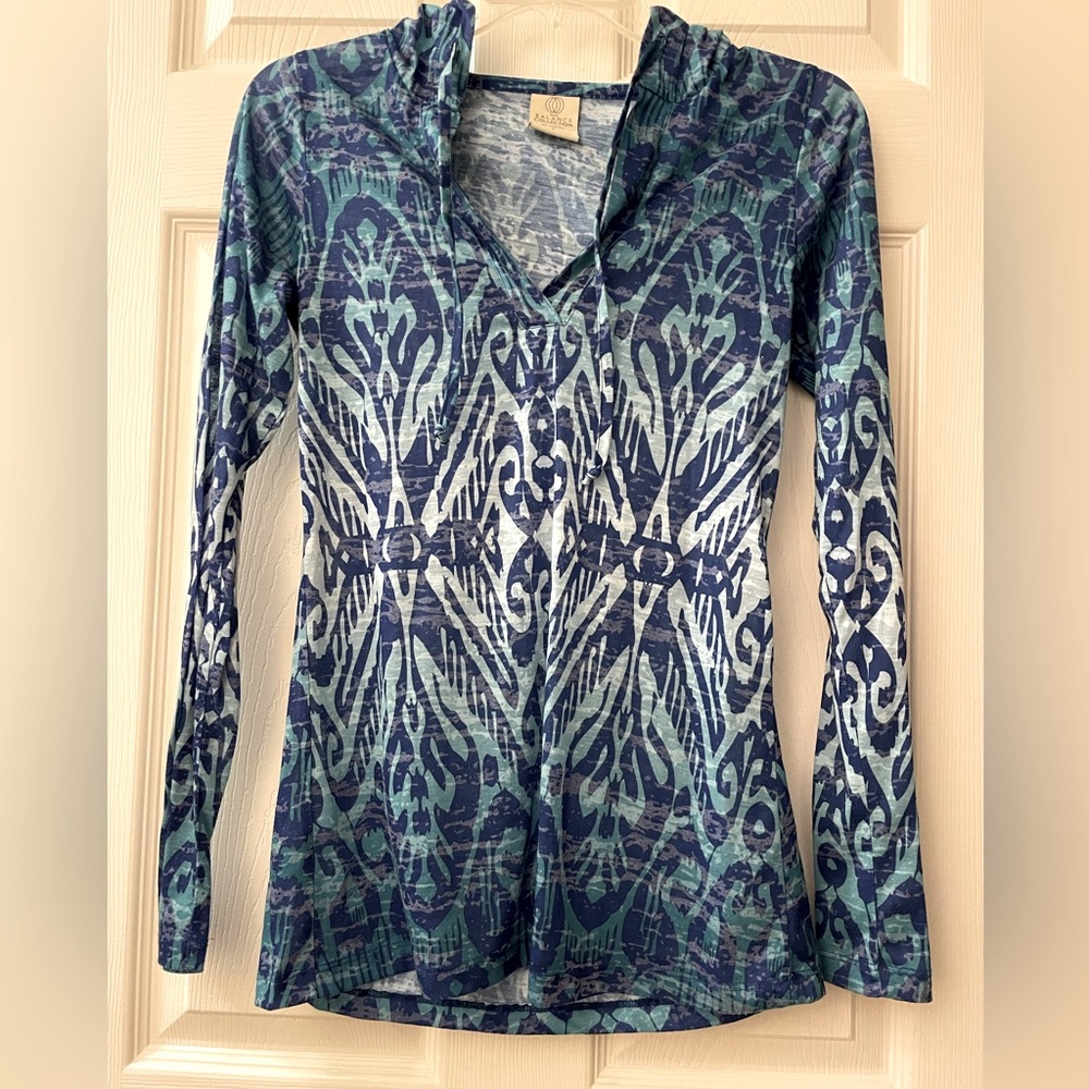 Balance Collection Long Sleeve Soft Hooded Yoga T-Shirt V Neck Blues